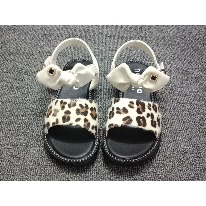 sandal bé gái size 32-37 dễ thương