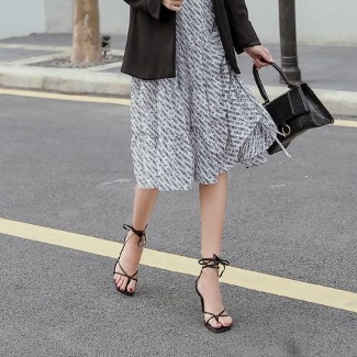 Guốc thời trang dây cột phá cách mã XKS18