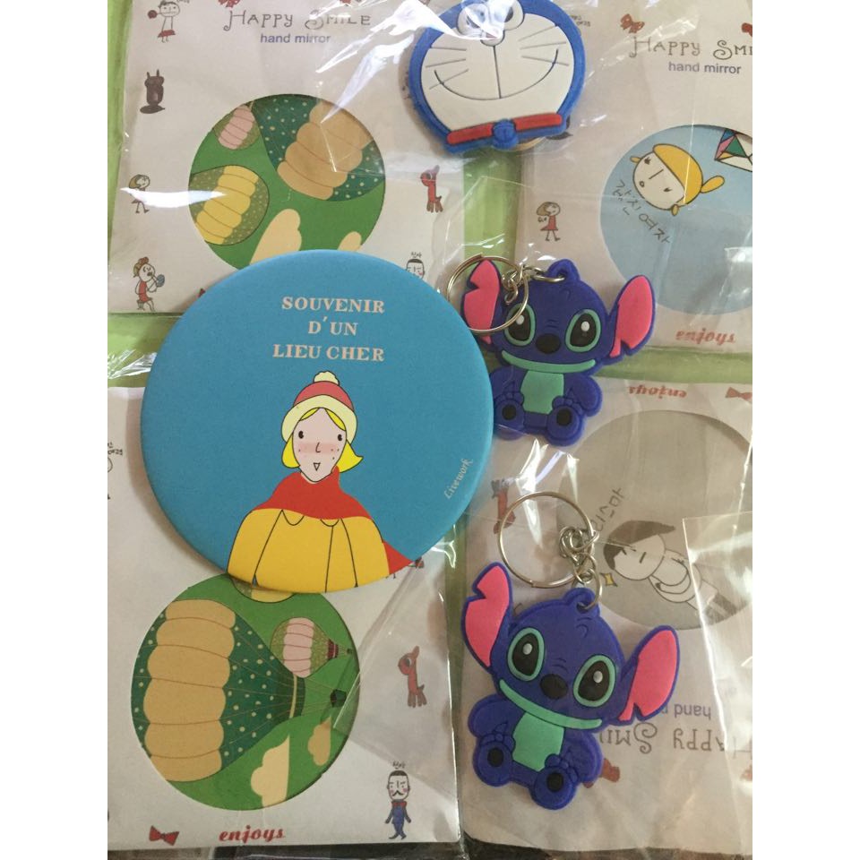 Gương mini hàng gửi ngẫu nhiên, tặng kèm móc khóa mini