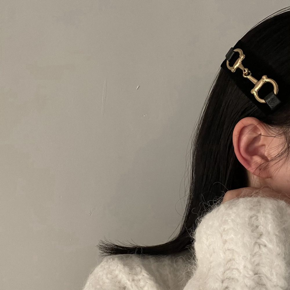 Băng đô cài tóc bằng da phối khóa kim loại màu trắng đen phong cách Hàn Quốc thanh lịch cho nữ