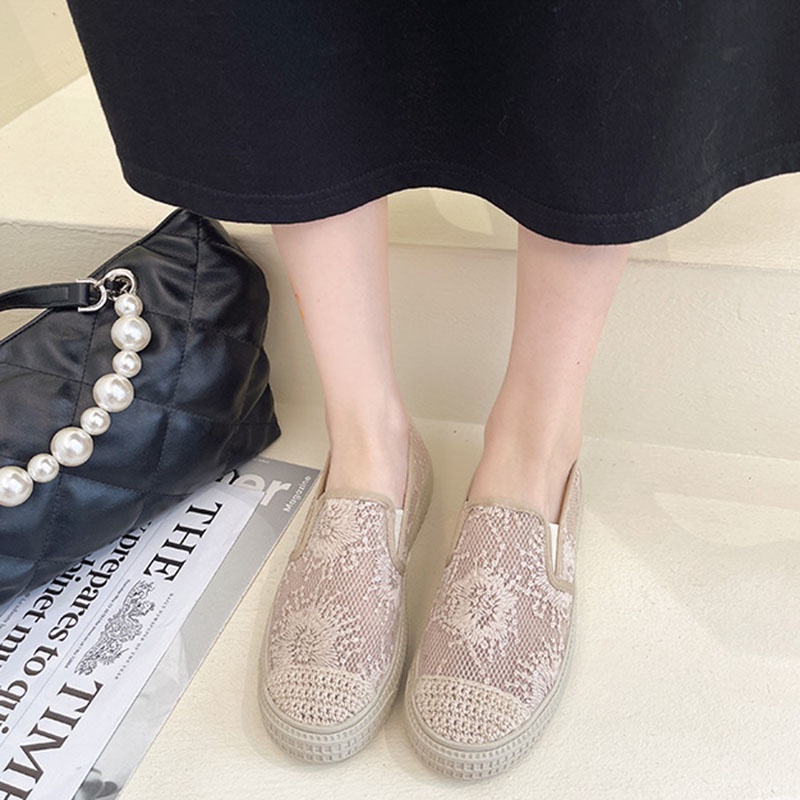 Giày lười IELGY phối ren rỗng thoáng khí thời trang cho nữ
