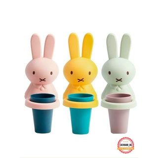 Kệ đựng  kèm  cốc đánh răng gắn tường hình thỏ dễ thương