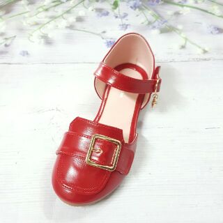 Giày sandal bé gái