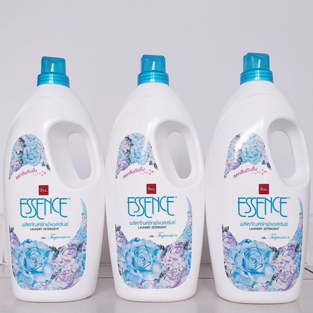 Nước giặt ESSENCE 1,9L Thái Lan ( xanh )