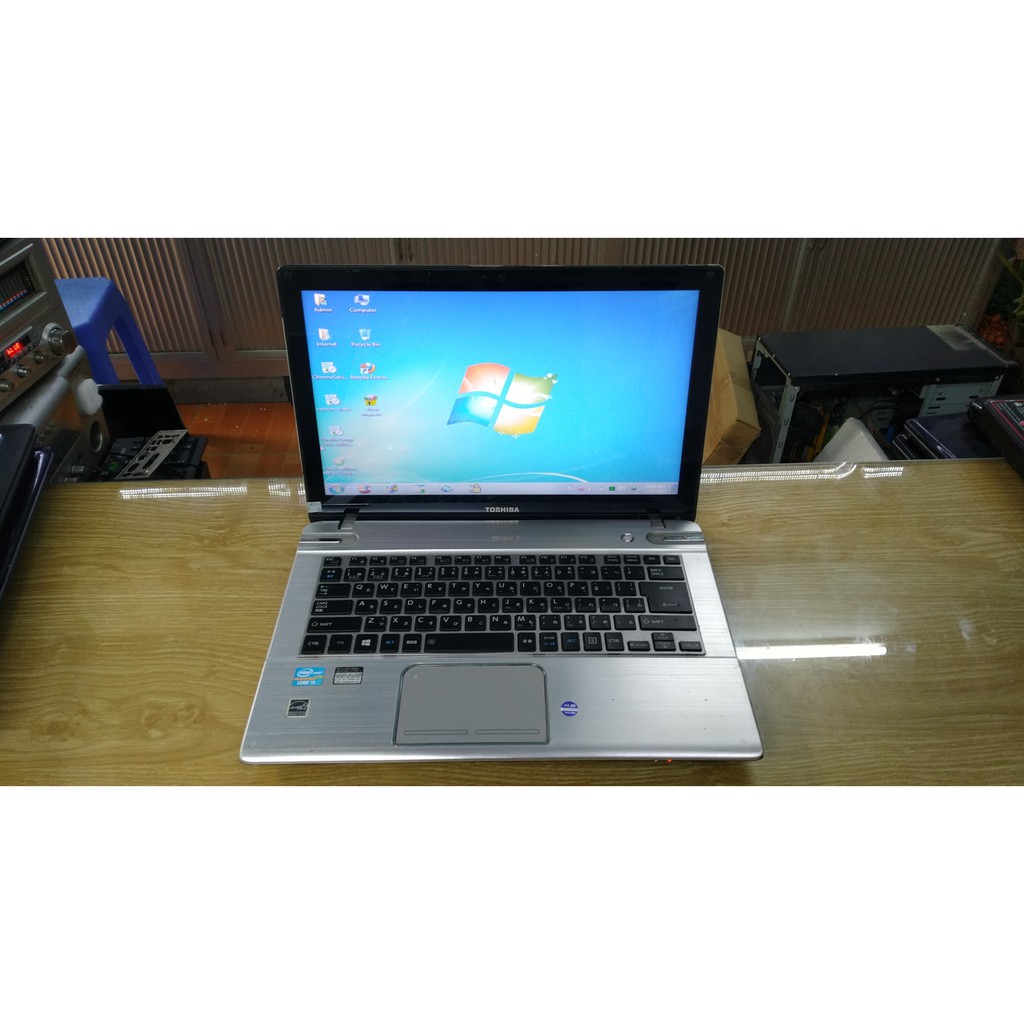 Laptop cũ, Toshiba Dynabook P840 , core i5 3337u, ram 4gb, vỏ nhôm, màn cảm ứng