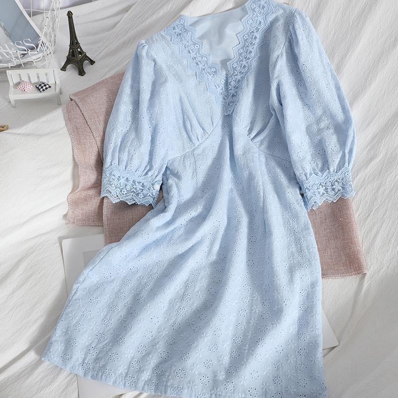 Đầm Nữ Tay Ngắn Cổ Chữ V Phối Ren Phong Cách Hàn Quốc Mới | BigBuy360 - bigbuy360.vn