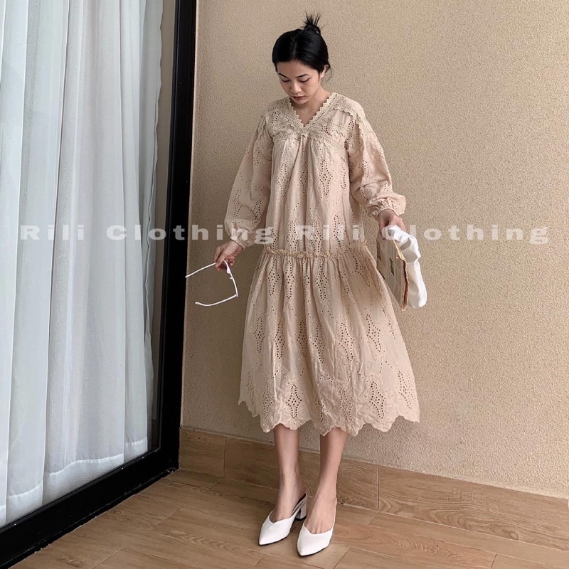 Đầm maxi ren tay dài