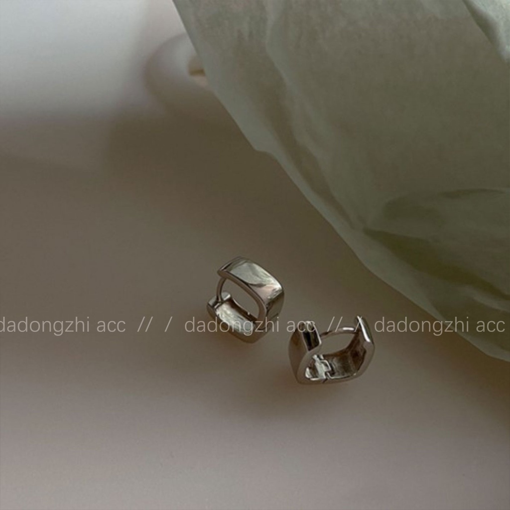 Khuyên Tai Hình Vuông Mặt Đơn Giản Phong Cách Hàn Quốc Độc Đáo Không Cần Nhặt Khuyên Tai Cho Nam Và Nữ