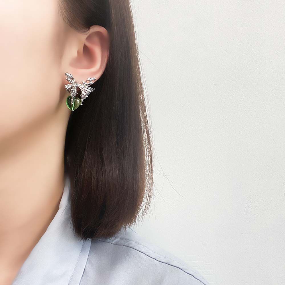 Bông tai hình bướm màu hồng phong cách Hàn Quốc thời trang cho nữ