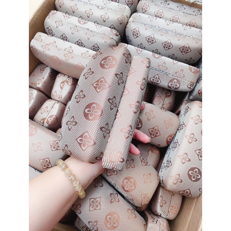 HỘP DA ĐỰNG MẮT KÍNH (MÀU NGẪU NHIÊN)