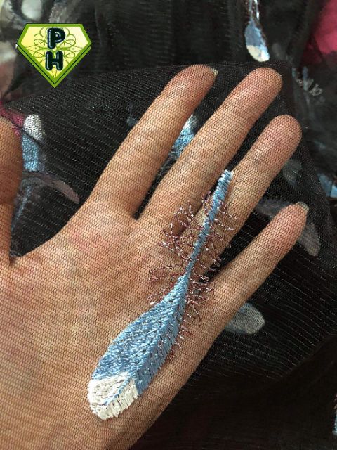 Váy lưới thêu lông công (ảnh thật và video) | BigBuy360 - bigbuy360.vn