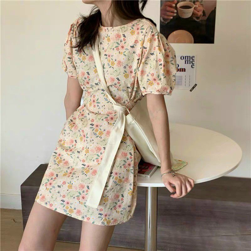 Đầm hoa thô dây eo.