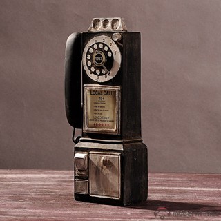 Bốt điện thoại phong cách retro trang trí nhà