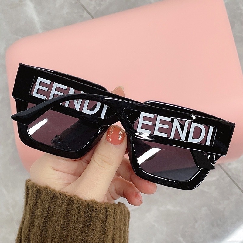 (KIQI-FASHION) COD Kính Mát Gọng Vuông Lớn Chống Tia UV Phong Cách Vintage