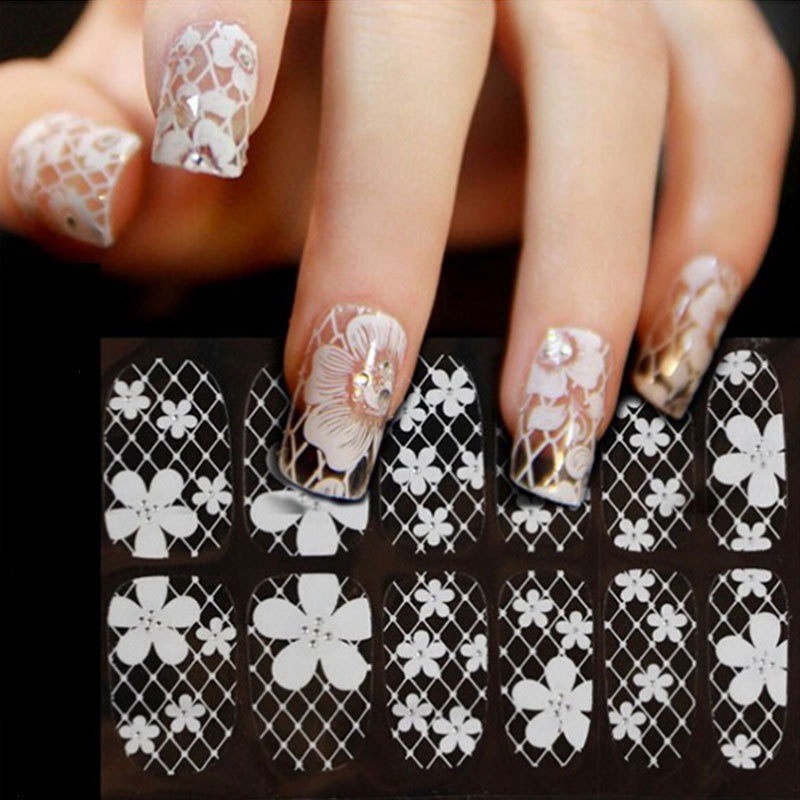 Decal dán móng hoạ tiết hoa trắng