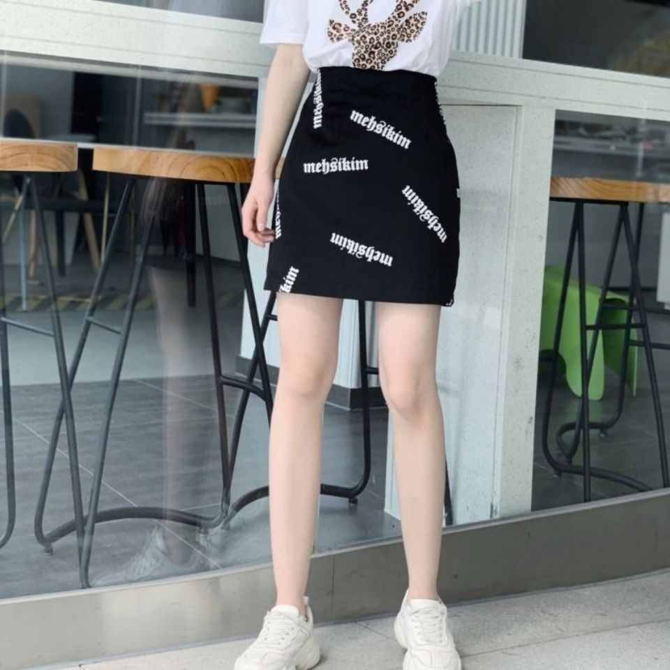 [Mã FAMAYWA giảm 10K đơn 50K] Chân Váy Chữ A In Họa Tiết Graffiti Thời Trang 2021 | BigBuy360 - bigbuy360.vn