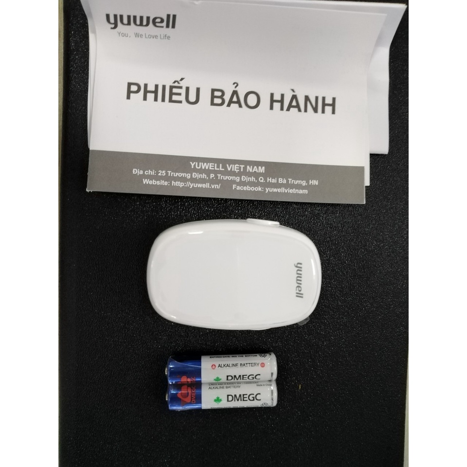 Máy đo nồng độ 0xy trong máu điện tử Yuwell YX102 - nhập khẩu chính hãng, bảo hành 24 tháng