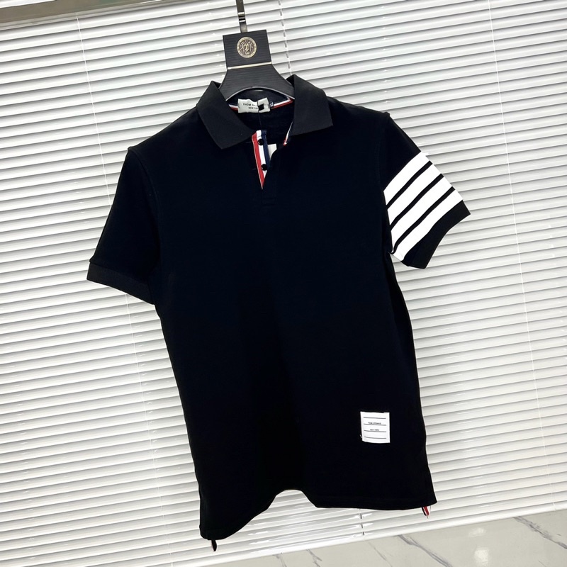 Áo Polo Thom Cotton Dập 4 Sọc Tay Thêu Vạch Xẻ Tà