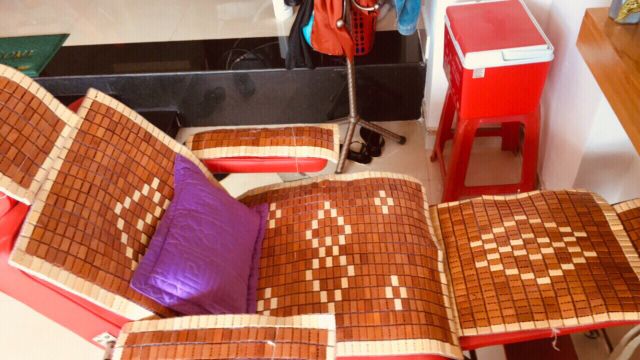 Chiếu trúc bọc ghế cắt tóc ngồi mát lưng và cảm giác êm ái