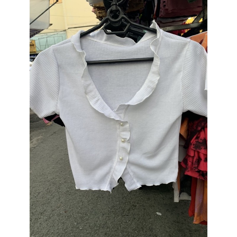 Áo croptop viền bèo