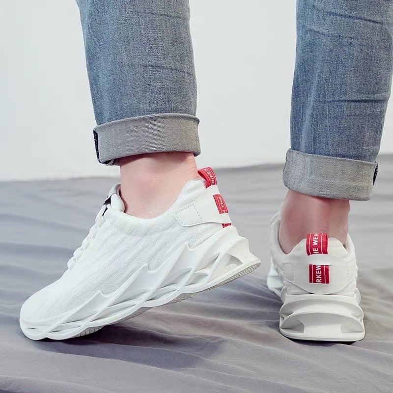 Giày thể thao nam thời trang cá tính giày sneaker đơn màu trăng đen thêm điểm nhấn | BigBuy360 - bigbuy360.vn