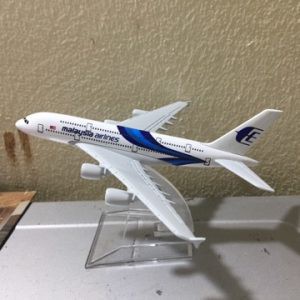 Mô hình máy bay Malaysia a380 16cm