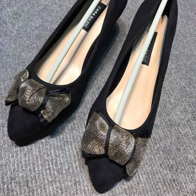 Búp bê Zara cao gót da lộn nơ vàng đồng