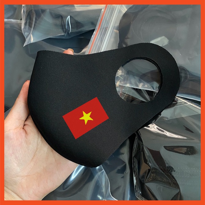 Khẩu Trang Vải Su Kháng Khuẩn Màu Đen Cờ Đỏ Sao Vàng Việt Nam - Đội Tuyển Việt Nam Sử Dụng | BigBuy360 - bigbuy360.vn