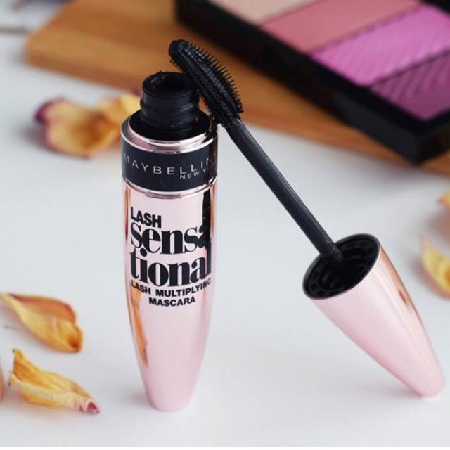 Mascara Maybeline Bản Limited