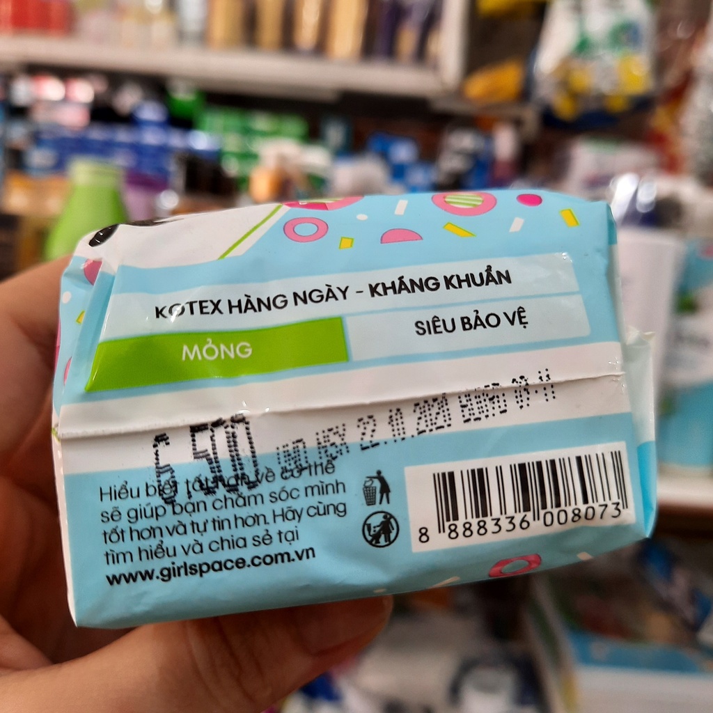 Băng vệ sinh Kotex hằng ngày kháng khuẩn, mỏng, 8 miếng