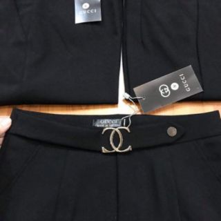Quần baggy đai chữ C