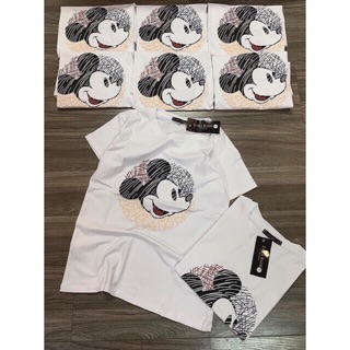 Áo thun in hình Mickey