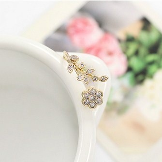 Nhẫn hình cành hoa dạng hở thiết kế bắt mắt