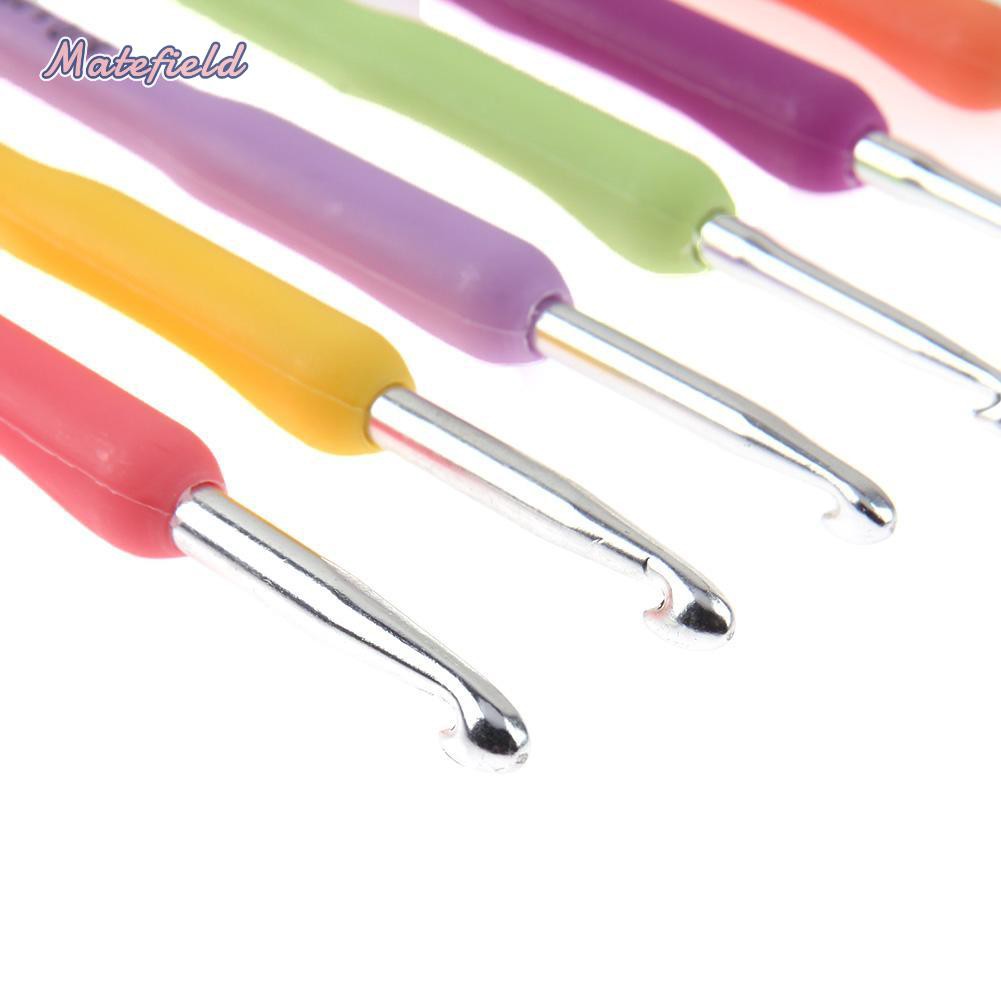 Set 9 móc đan len nhiều màu sắc tiện dụng