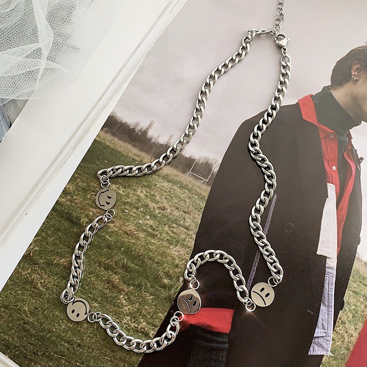 vòng cổ Mặt Hình Mặt Cười Bằng Thép Không Gỉ Phong Cách Hàn Quốc