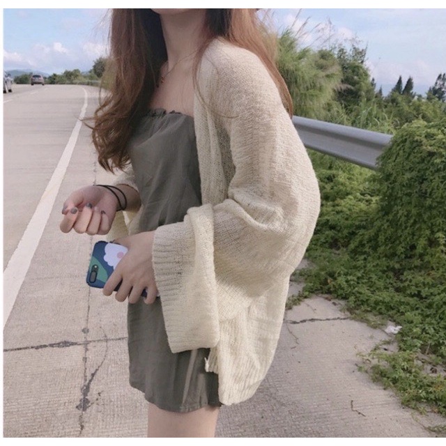 Áo cadigan khoác ngoài len mỏng đi biển