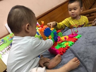 Đồ chơi thông minh cho bé