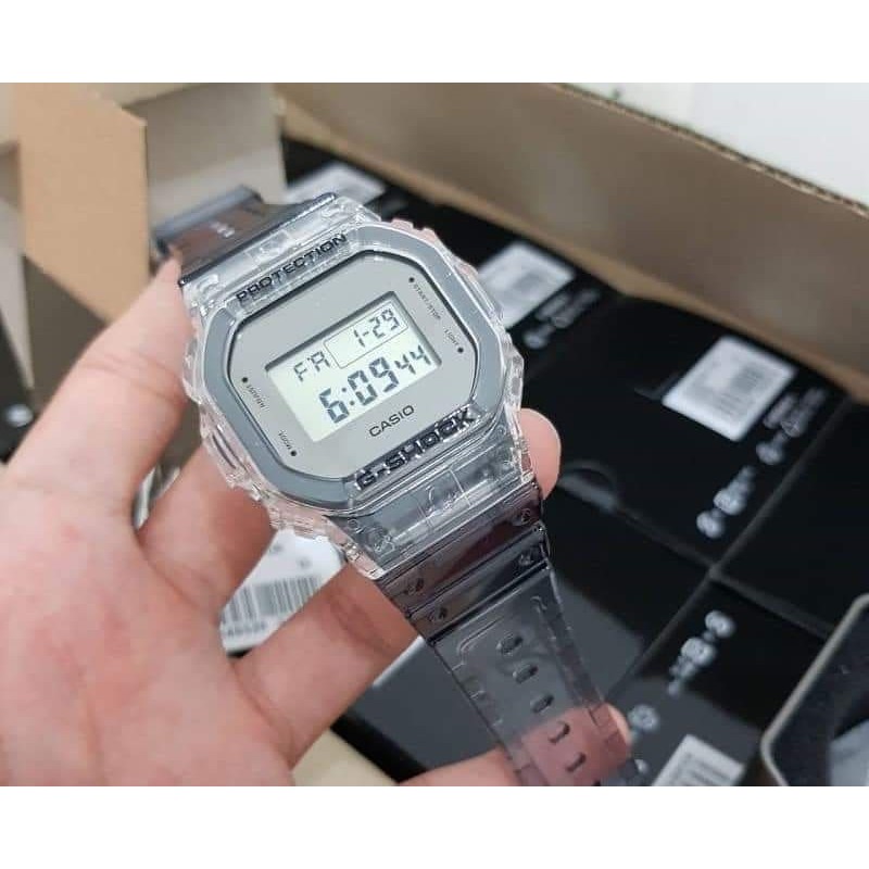 Đồng Hồ Casio Nam Dây Nhựa GSHOCK DW-5600SK-1DR Chính Hãng
