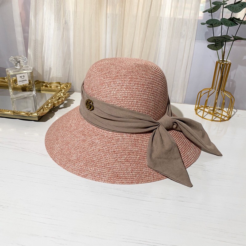 Mẫu MŨ- NÓN CÓI RỘNG VÀNH ĐAI NƠ ĐÍNH CHỮ GG MÀU HỒNG Thời Trang Hàng Quảng Châu Cực Chất