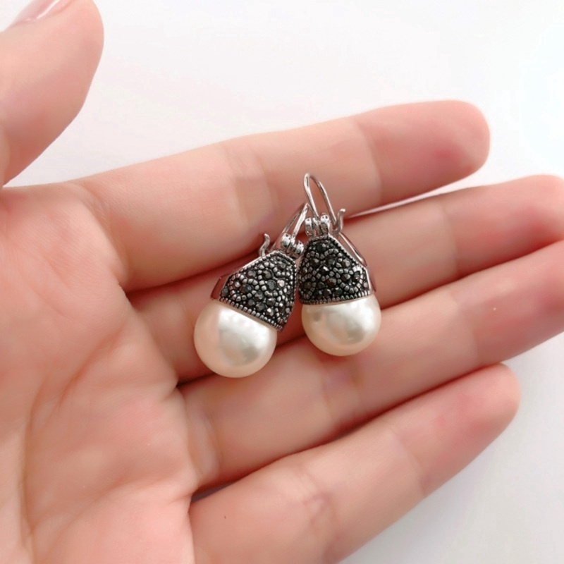 Hoa tai cổ điển hình trái tim dân tộc thả cho phụ nữ bạc đen pha lê giả