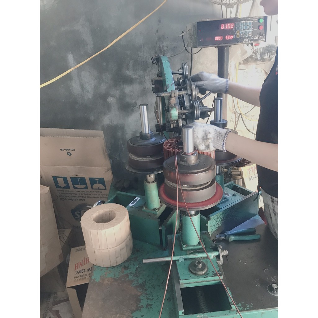 Máy quấn dây điện từ