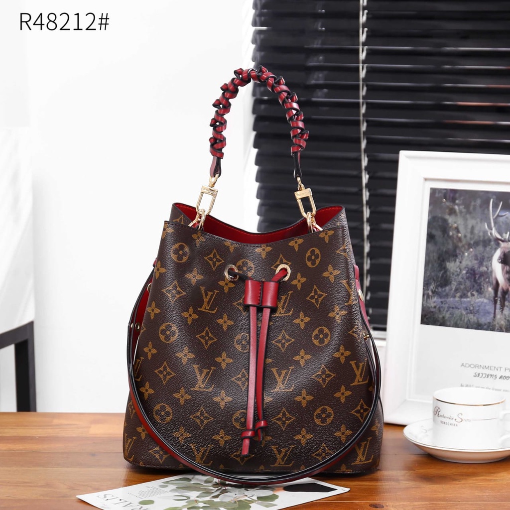 Lv Neo Noe Chéo Cơ Thể R48212