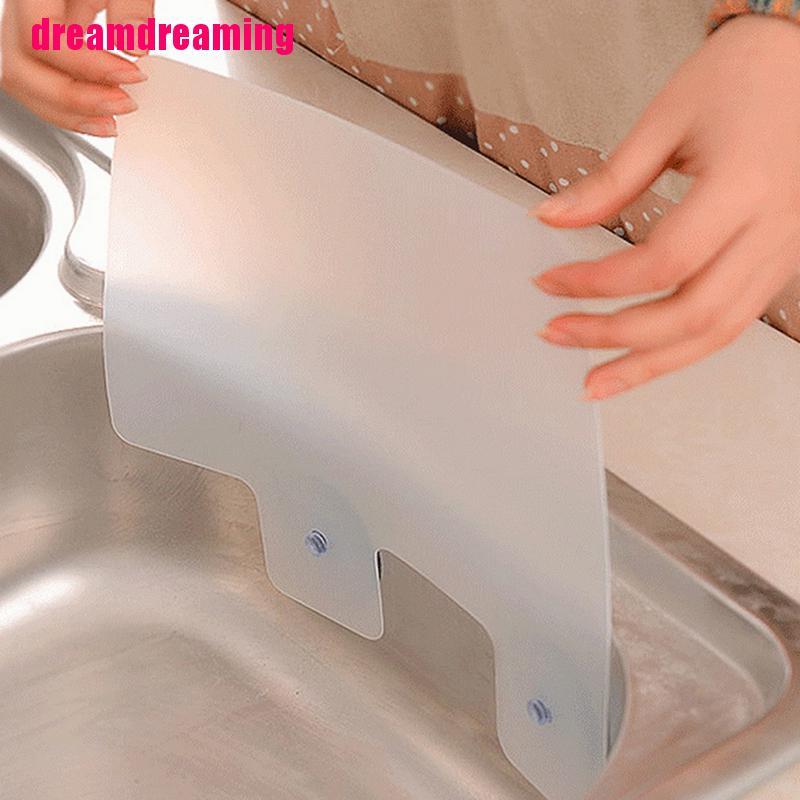 Tấm Lót Nhựa Chống Văng Nước Tiện Lợi