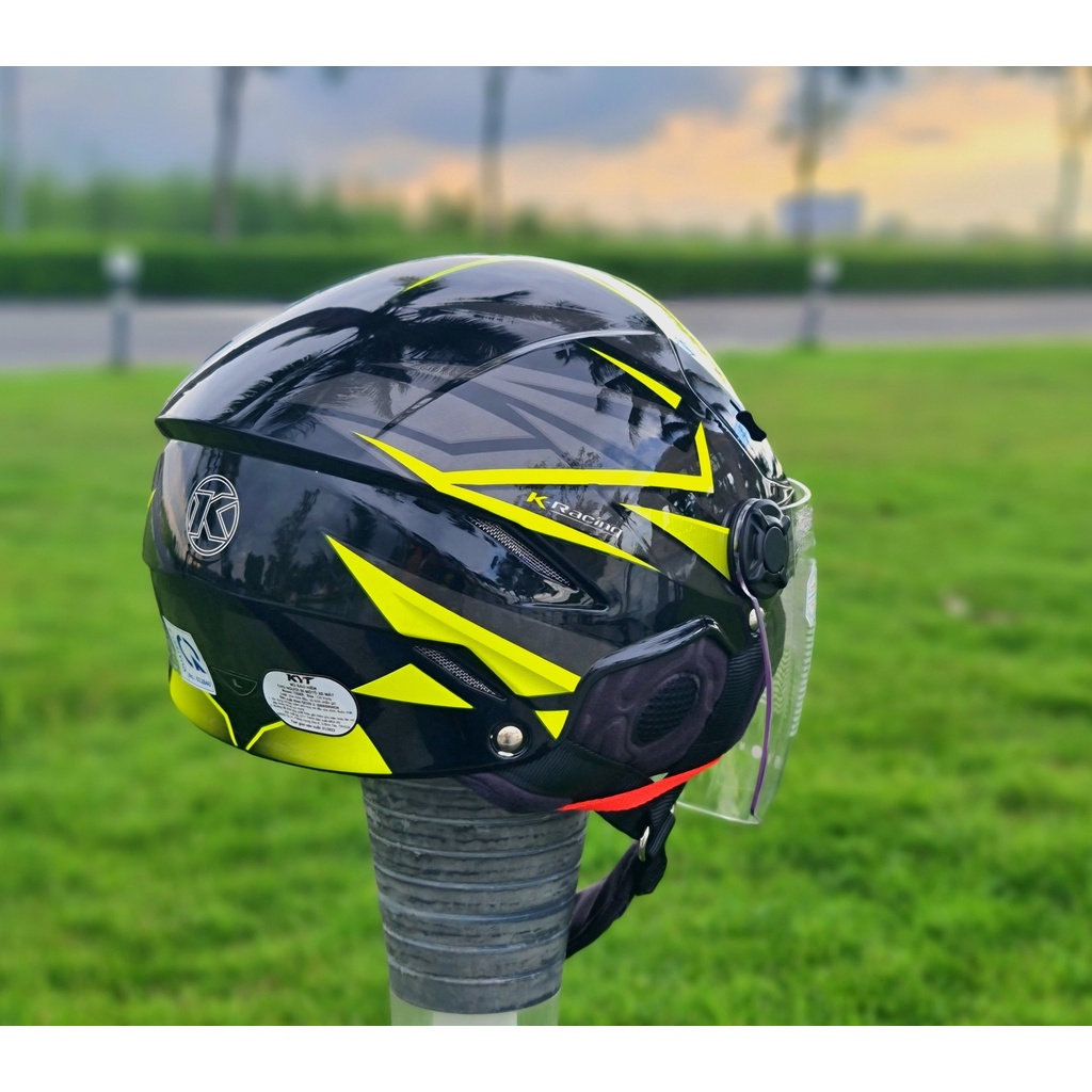 Nón bảo hiểm KYT TIGER JET màu đen vàng,hàng chính hãng tặng kèm bộ tem và túi rút