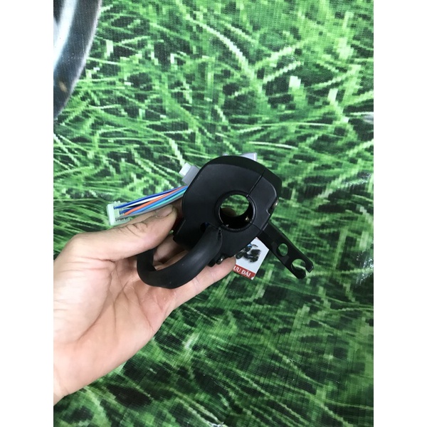 Cụm công tắc xinhan còi đèn xe điện xmen xe điện nịia bật tắt đèn bấm còi pha cốt đèn