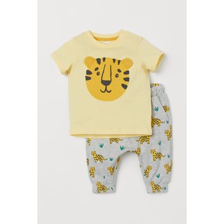 Set quần áo hổ HM size 4m-4Y,hàng xách tay Mỹ