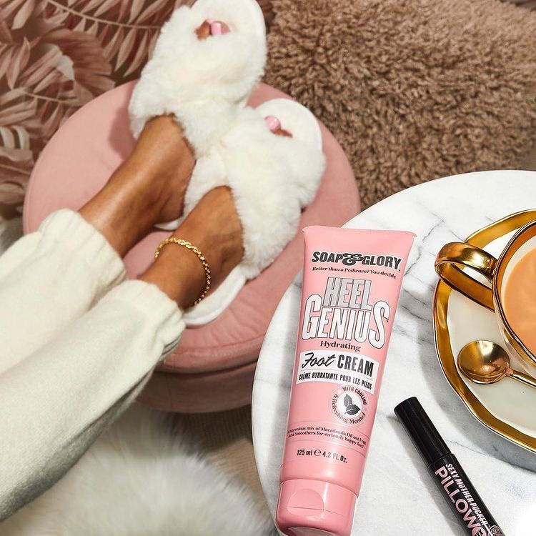 Kem dưỡng da chân Soap & Glory Heel Genius Foot Cream 125ml