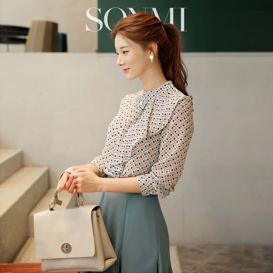 Set Áo Chân Váy SONMI Hàn Quốc SARA PAYTON Họa Tiết Thiết Kế