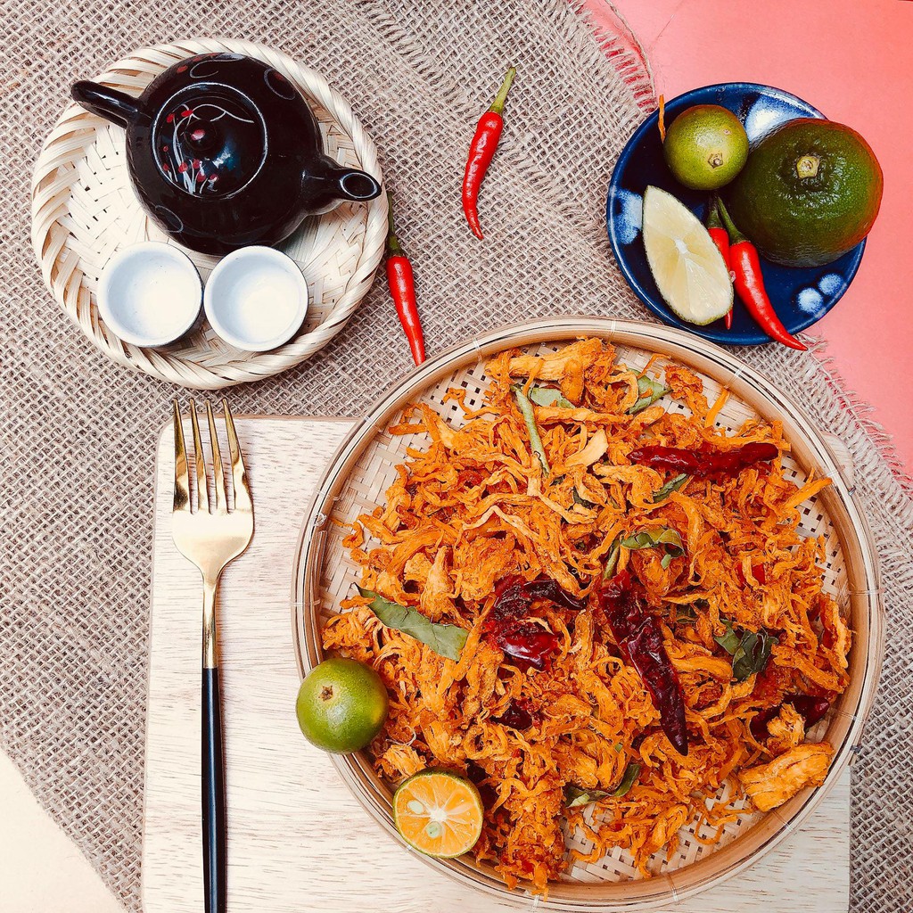 [Mã GROXUAN1 giảm 8% đơn 150K] Khô gà lá chanh HiDu 100gr loại cay vừa hàng xuất khẩu | BigBuy360 - bigbuy360.vn