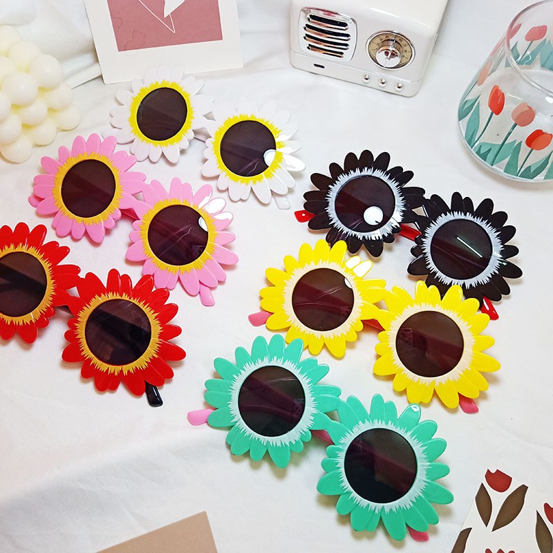 Kính Mát Hình Hoa Hướng Dương Vui Nhộn Cho Bé